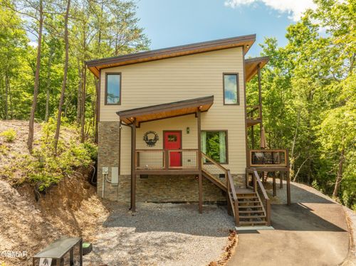 111 Little Round Top Ln, Townsend, TN, 37882-3456 | Card Image