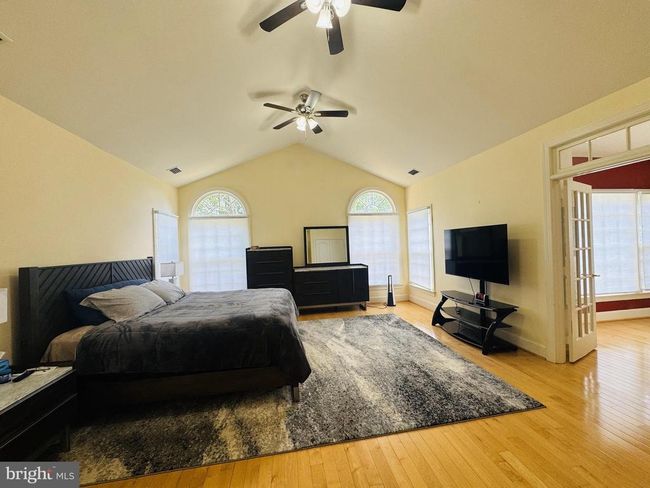15566 Smithfield Pl, House other with 5 bedrooms, 5 bathrooms and null parking in Centreville VA | Image 16