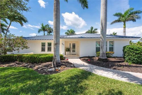 947 S Town And River Dr, FORT MYERS, FL, 33919-6116 | Card Image