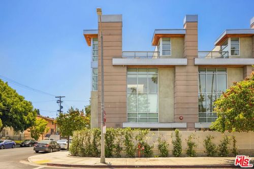 11-5806 Waring Avenue, Los Angeles, CA, 90038 | Card Image