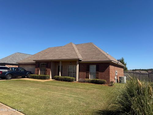 140 Lakeway Dr, Madison, MS, 39110-6957 | Card Image