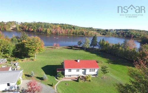233 Pomquet Lake Rd, Pomquet, NS, B2G2L4 | Card Image