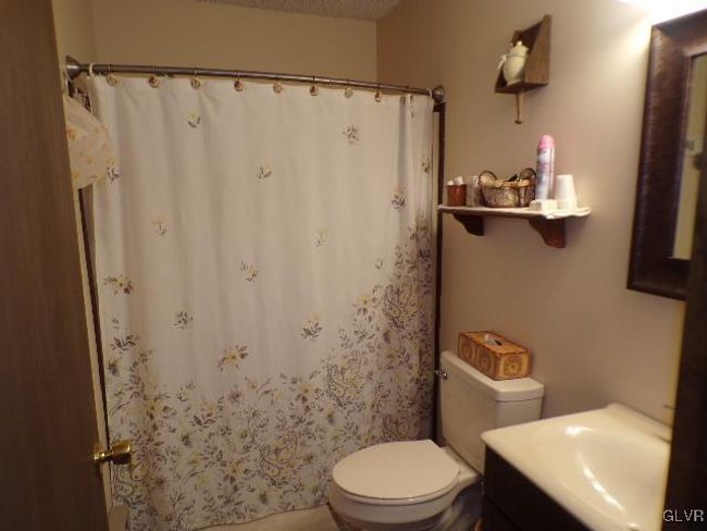64 Hugo Dr, House other with 3 bedrooms, 2 bathrooms and null parking in Albrightsville PA | Image 28