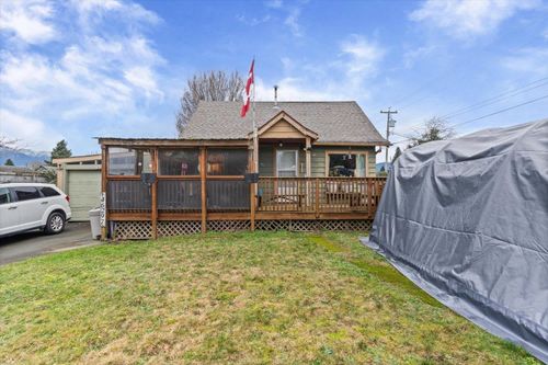 46297 Gore Ave, Chilliwack, BC, V2P2A2 | Card Image