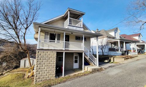 704 S Stewart St, Shinnston, WV, 26431-1431 | Card Image