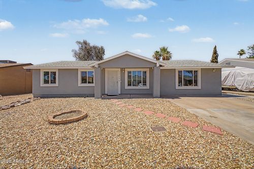 17256 N Paradise Park Dr, Phoenix, AZ, 85032-2088 | Card Image