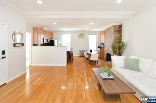 209 Adams St, Hoboken, NJ, 07030-2593 | Card Image