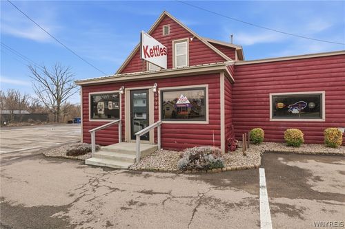 3719 Abbott Rd, Orchard Park, NY, 14127-1712 | Card Image
