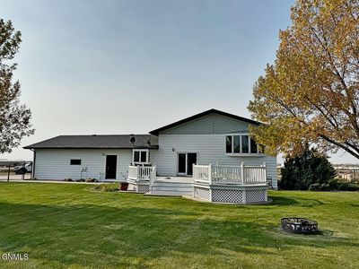 218 37th Avenue Se, House other with 5 bedrooms, 1 bathrooms and null parking in Williston ND | Image 2