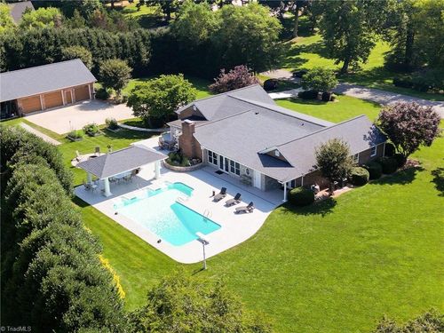 121 Fescue Dr, Bermuda Run, NC, 27006-9590 | Card Image