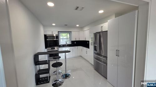 5200 Meadowview Avenue, North Bergen, NJ, 07047 | Card Image