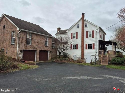 1114 Deturksville Rd, PINE GROVE, PA, 17963-8374 | Card Image