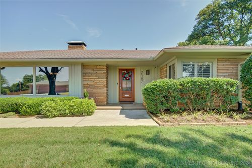 2407 E 46th Eastplace, Tulsa, OK, 74105 | Card Image