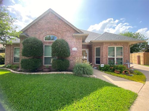 1631 Greenway Ct, Midlothian, TX, 76065-3668 | Card Image