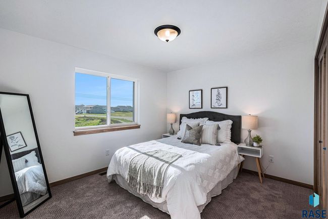 5401 S Teskey Pl, Townhouse with 3 bedrooms, 3 bathrooms and null parking in Sioux Falls SD | Image 11