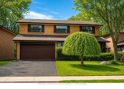 522 Cummer Ave, North York, ON, M2K2L9 | Card Image