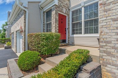 57 Inwood Drive, Condo with 3 bedrooms, 2 bathrooms and null parking in Manalapan NJ | Image 3