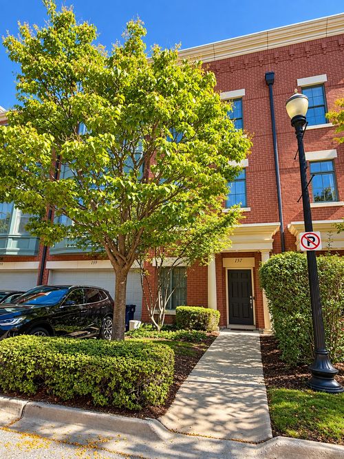 157 River Walk Ct, Elgin, IL, 60120-6431 | Card Image