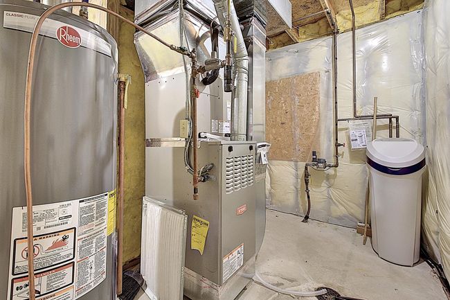 Utilities - Newer furnace, A/C and water heater! | Image 47
