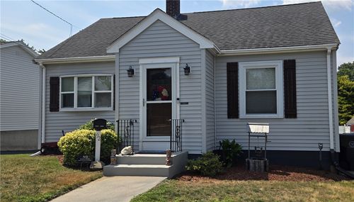 92 Silver Spring Ave, Riverside, RI, 02915-4920 | Card Image