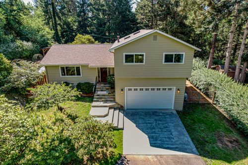 2185 Golf Course Rd, Bayside, CA, 95524-9024 | Card Image