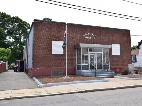 40 Oakland St, Newton, MA, 02458-1848 | Card Image
