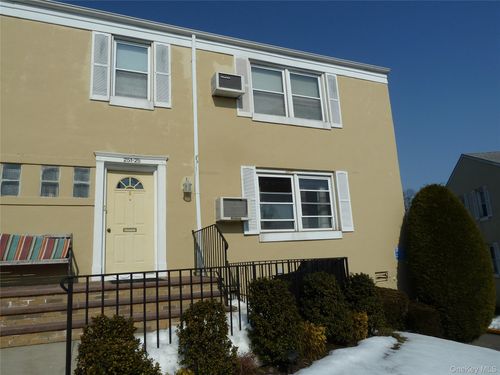 110a-25125 71st Ave, Bellerose, NY, 11426-2700 | Card Image