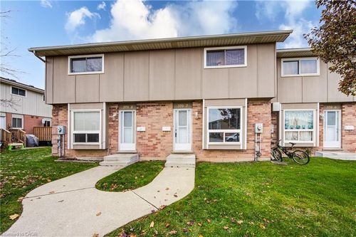 7-370 Springbank Ave, Woodstock, ON, N4T1L3 | Card Image