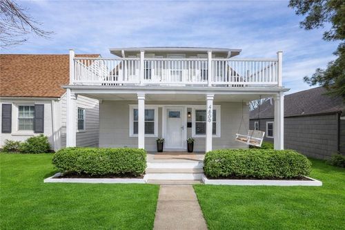 4809 Rainbow Blvd, Westwood Hills, KS, 66205-1966 | Card Image