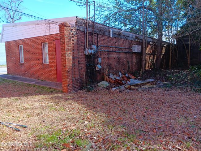 101 N Main St, Home with 0 bedrooms, 0 bathrooms and null parking in Lucama NC | Image 4