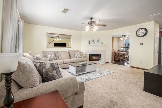 4907 Brower Crest Dr, House other with 3 bedrooms, 3 bathrooms and 2 parking in Pasadena TX | Image 5