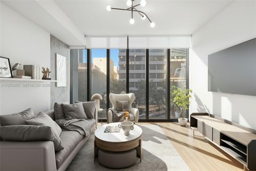 0305-650 Ne 2nd Ave, Miami, FL, 33132 | Card Image