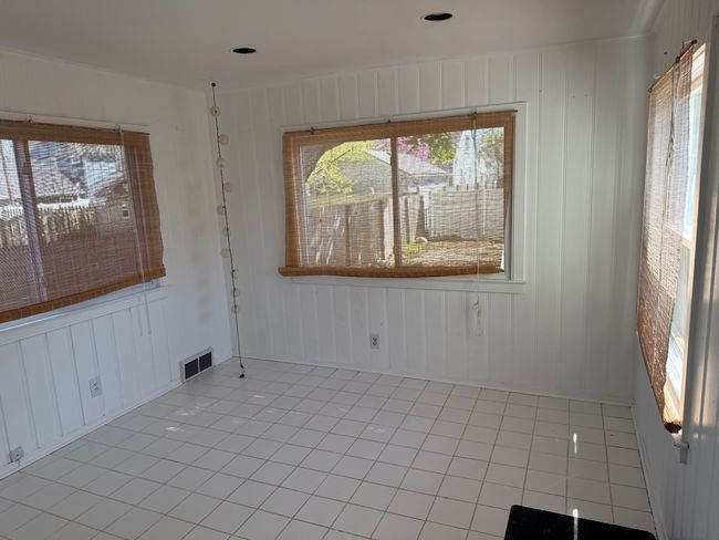617 S Edison Ave, House other with 3 bedrooms, 2 bathrooms and null parking in Royal Oak MI | Image 10