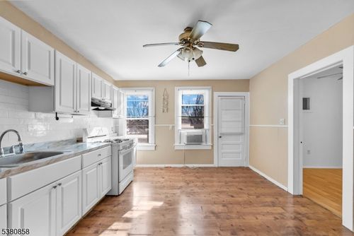 206 N 6th St, Prospect Park, NJ, 07508-2025 | Card Image