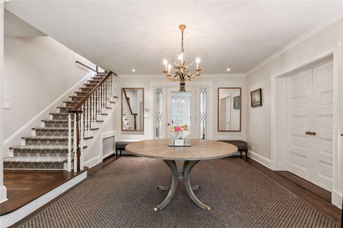 161 Piping Rock Rd, Locust Valley, NY, 11560-2508 | Card Image