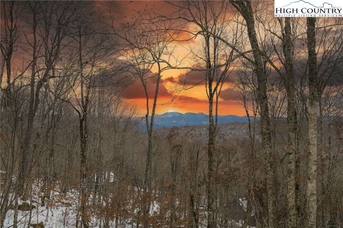 6 / Maple Lane, Beech Mountain, NC, 28604 | Card Image