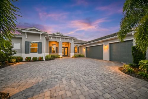 8310 Redonda Loop, Lakewood Ranch, FL, 34202-2633 | Card Image