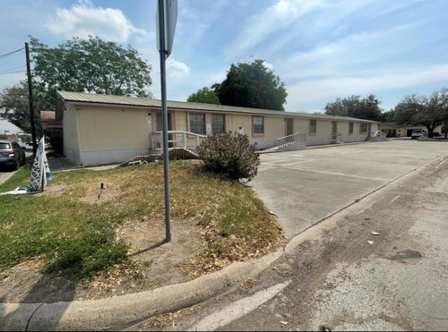 107 S Gardner St, Falfurrias, TX, 78355-4217 | Card Image