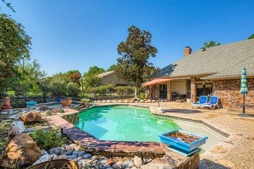 208 Camino Real W, Wylie, TX, 75098-8292 | Card Image