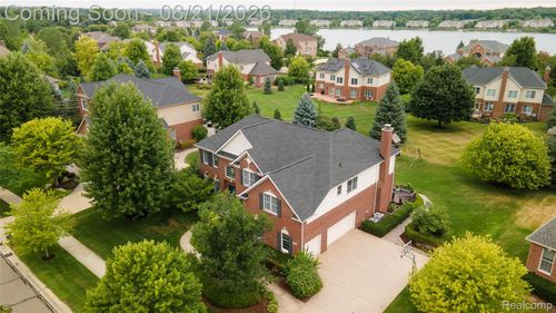 24948 Hadlock Dr, Novi, MI, 48374-2553 | Card Image