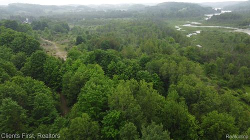 000 Veldkamp Ln, Central Lake, MI, 49622 | Card Image