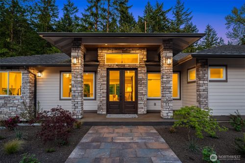 12009 Se 81st Ln, Newcastle, WA, 98056-5065 | Card Image
