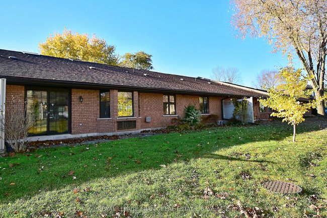 6 - 21 Paddock Wood, Condo with 2 bedrooms, 2 bathrooms and null parking in Peterborough ON | Image 27