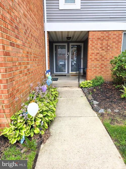 402 Mulberry Cv, MOUNT LAUREL, NJ, 08054-2732 | Card Image