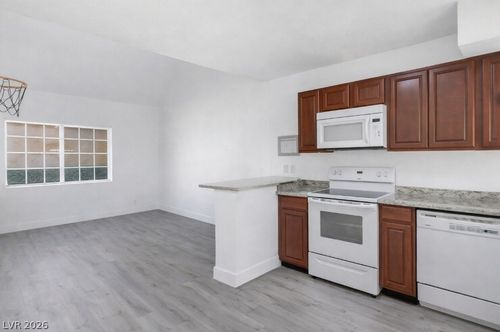d-5128 Garden Ln, Las Vegas, NV, 89119-1786 | Card Image