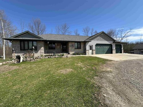 2630 Monette Road, Pensaukee, WI, 54141 | Card Image