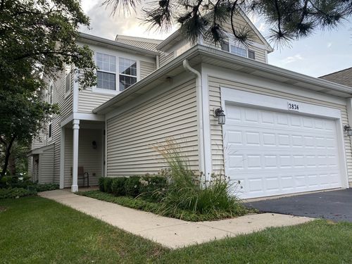 2824 White Thorn Cir, Naperville, IL, 60564-4753 | Card Image
