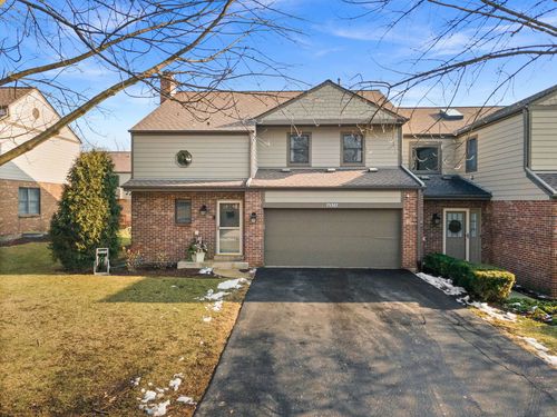 7S367 Augusta Ln, Naperville, IL, 60540-9414 | Card Image