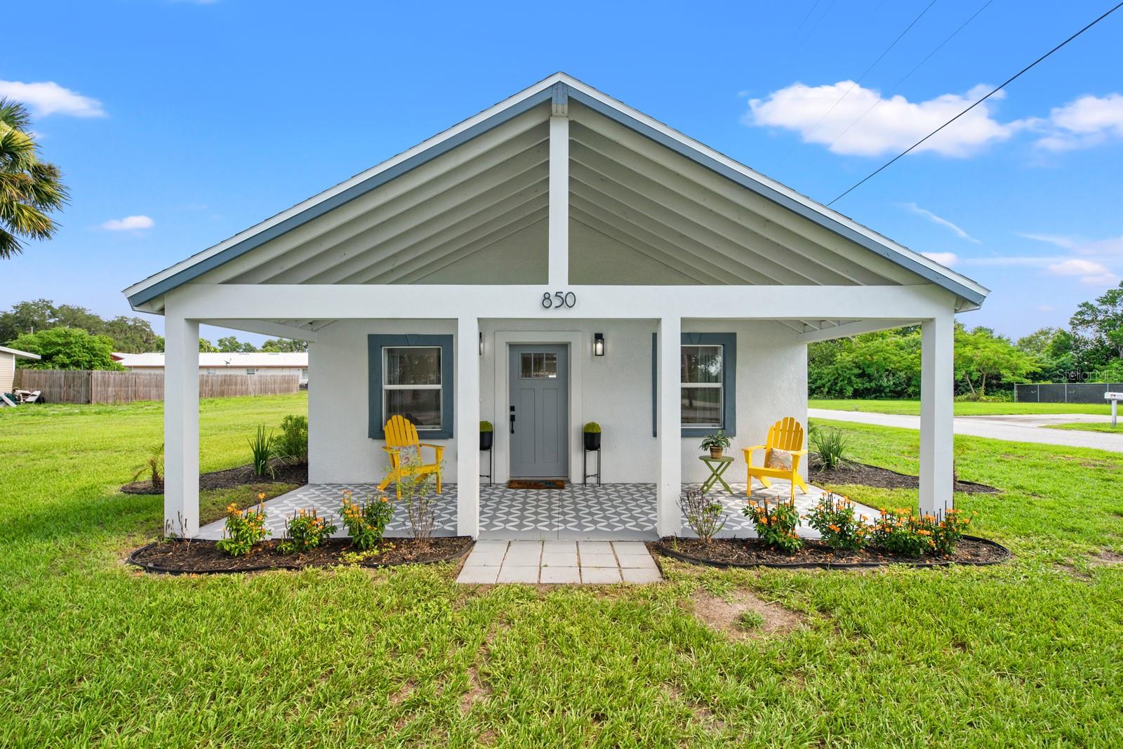 Avenue N , Winter Haven, FL 33880
