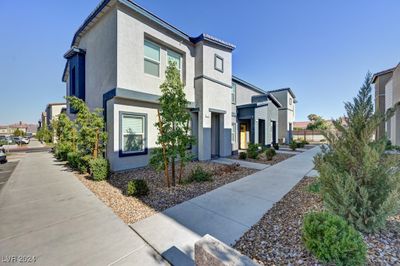 487 Waterfall Cove Court, Townhouse with 3 bedrooms, 2 bathrooms and null parking in Henderson NV | Image 1